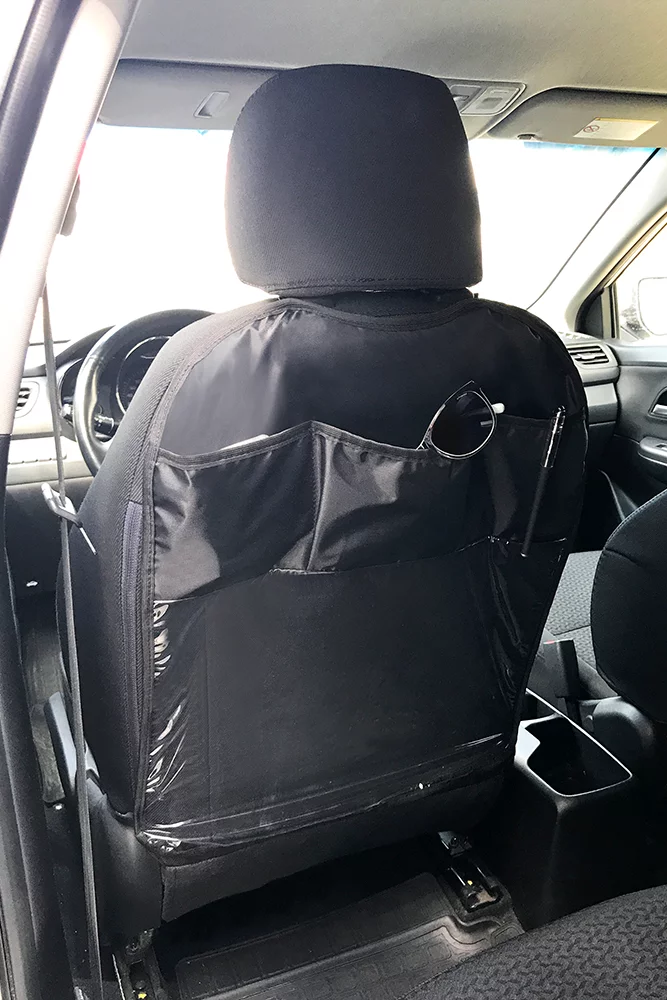 Накидка на спинку автомобиля. Защитная накидка передних сидений для Genesis GV 70. Защитная накидка переднего сидения Volvo 32272779. Защитная накидка на сиденье для Пежо 5008. Накидка на переднее сиденье автомобиля от детей.